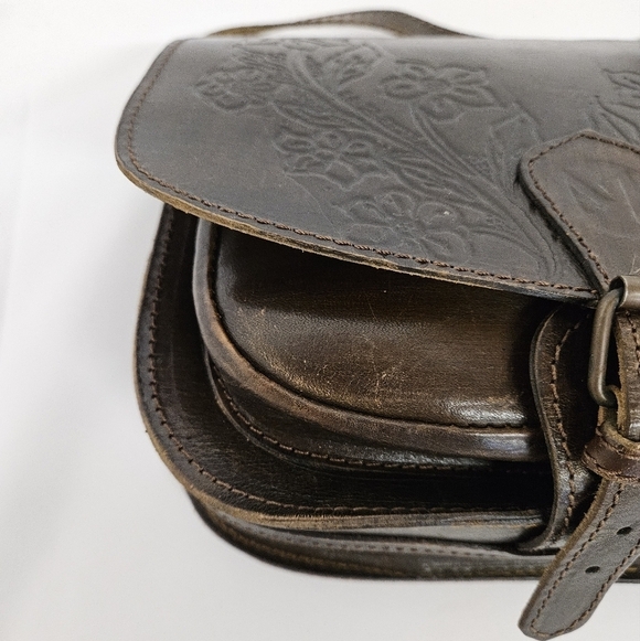 AZ Hand Tooled Leather Saddle Bag Crossbody Handbag In Walnut Brown - Picture 8 of 16